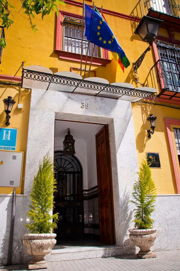 Hostal La Muralla Sevilha Exterior foto